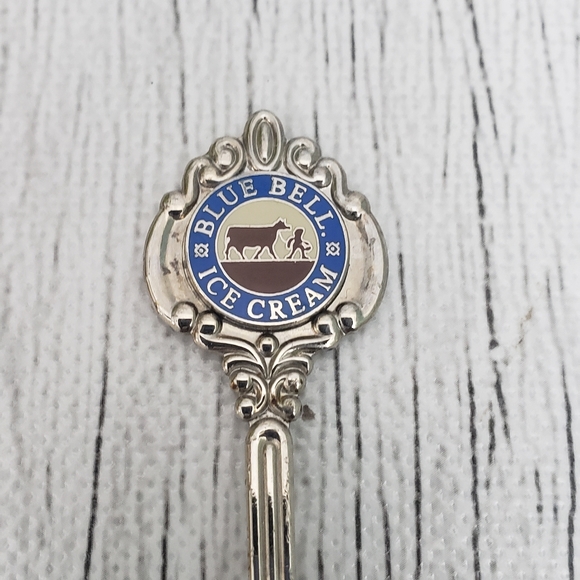 Blue Bell Souvenir Collector's Spoon - Picture 3 of 4